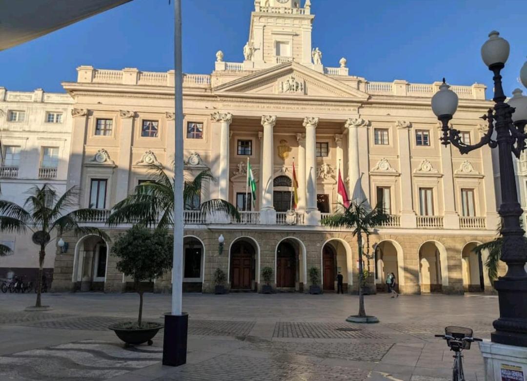 Appartamento Lindo piso en el centro histórico de Cádiz Esterno foto